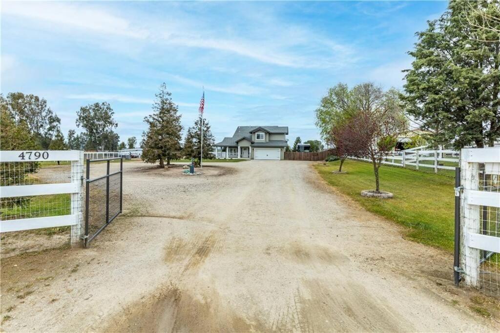 Our Farmhouse, Our Place: Cozy And Cute Homestead! Paso Robles Kültér fotó