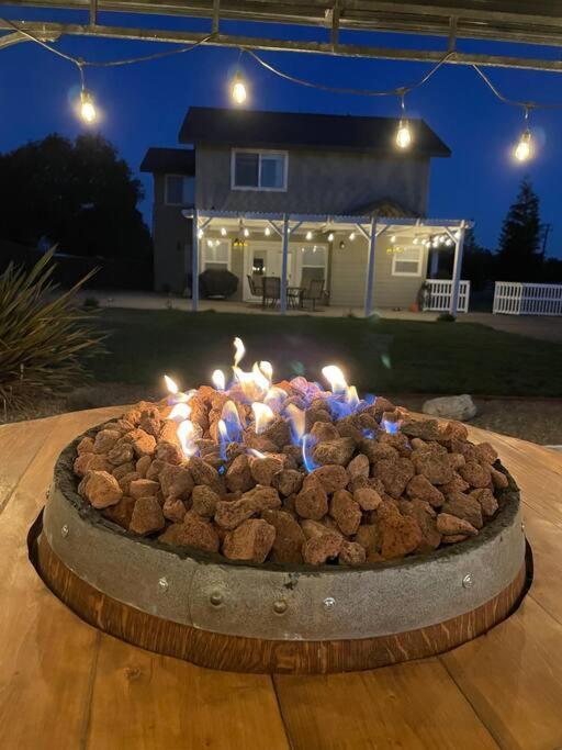 Our Farmhouse, Our Place: Cozy And Cute Homestead! Paso Robles Kültér fotó