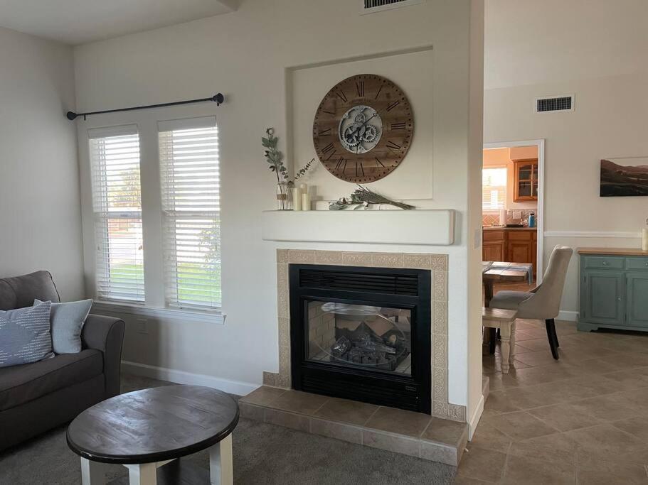 Our Farmhouse, Our Place: Cozy And Cute Homestead! Paso Robles Kültér fotó